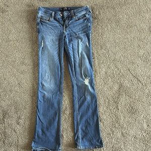 Hollister distressed jeans size 7